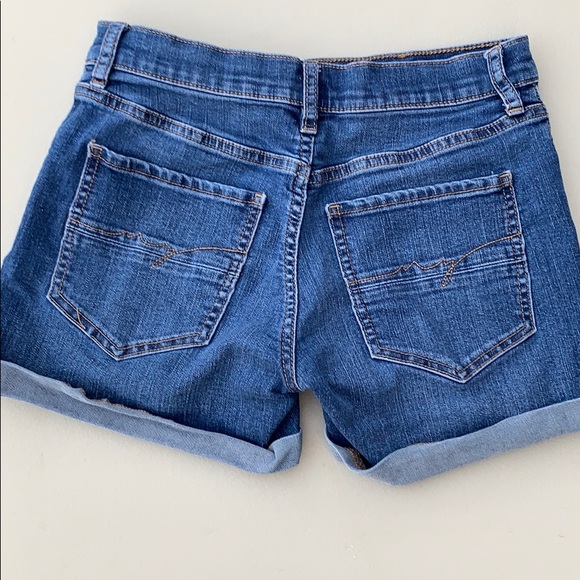 Jean shorts - Picture 2 of 3